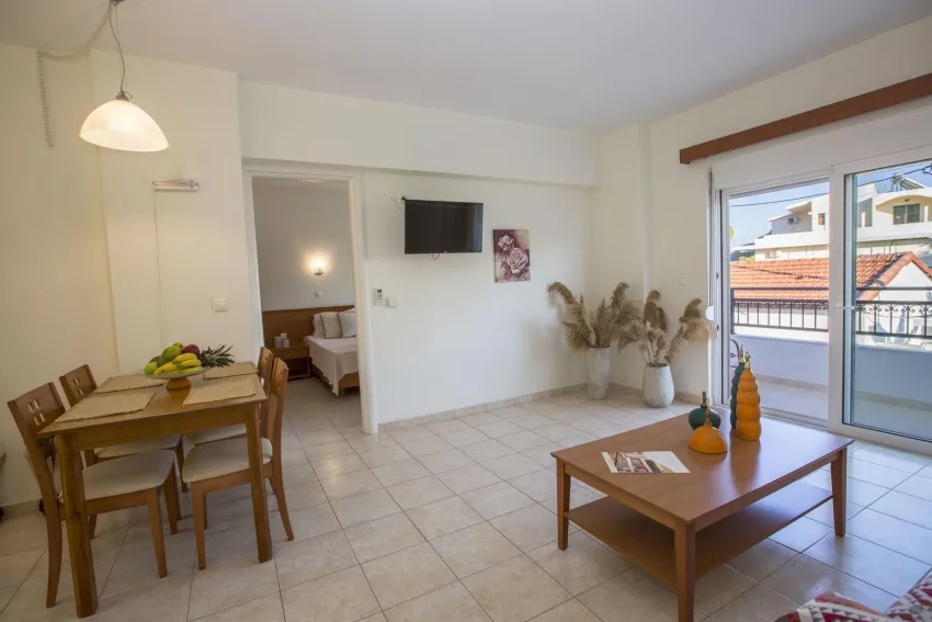 Tsambikos Apartments 3*-12