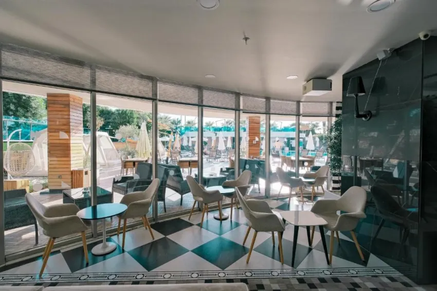 SUNPRIME C LOUNGE (ADULTS ONLY 16+)  5*-20