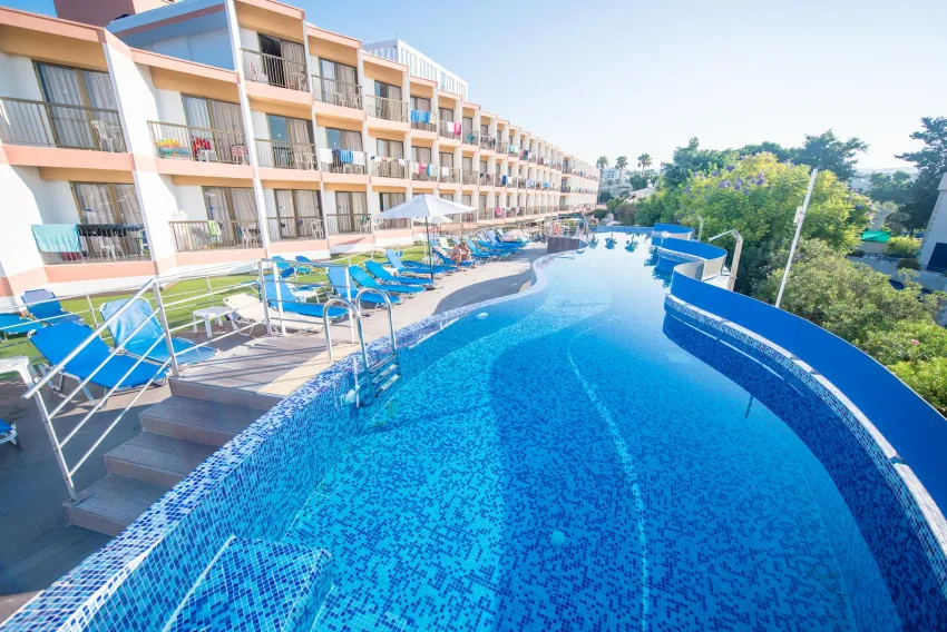 Avlida Hotel 4*-5