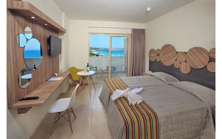 Nelia Beach Hotel 4*-10