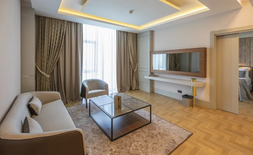 Concorde Tower Hotel 5*-4