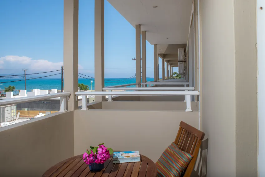 Natalie Hotel 3*-7