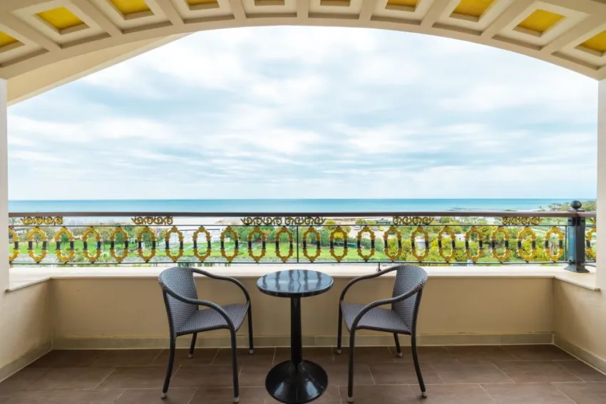 DIAMOND EXCELLENCE RESORT SPA (EX. CRYSTAL PALACE)  5*-8