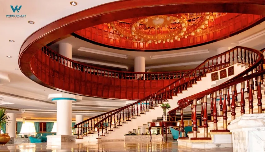 White Valley Palace 5*-11