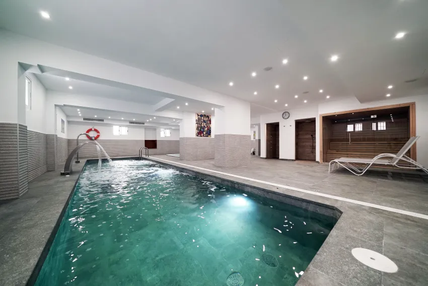 Artmadams Hotel 4*-142