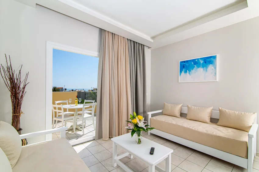 Filia Hotel and Apartments 4*-7