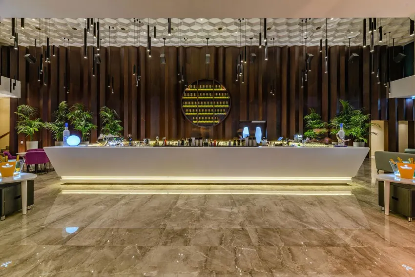 Seasons Hotel by Tasia Maris 4*-70