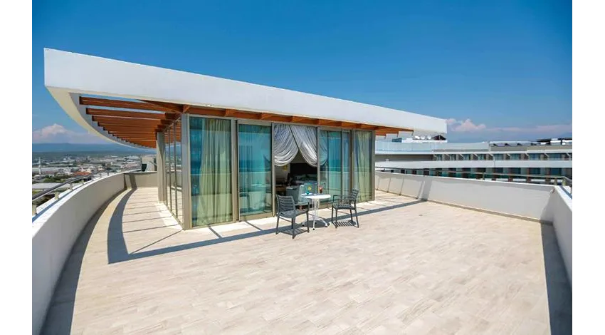 XORIA DELUXE HOTEL  5*-11