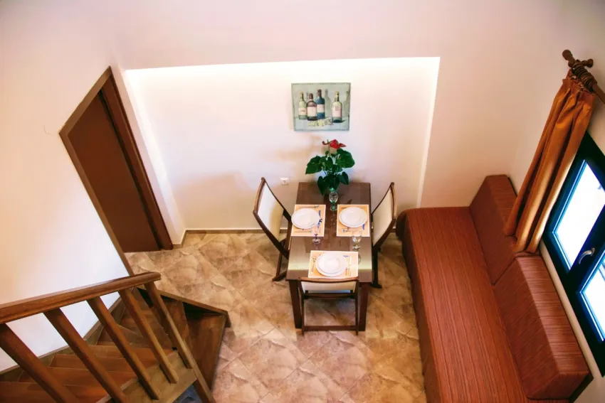 Ippoliti Village 3*-13