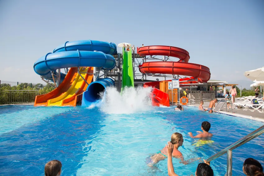 Water Side Resort & Spa 5*-102