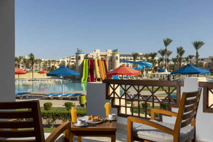 ROYAL LAGOONS RESORT & AQUA PARK  4*-11