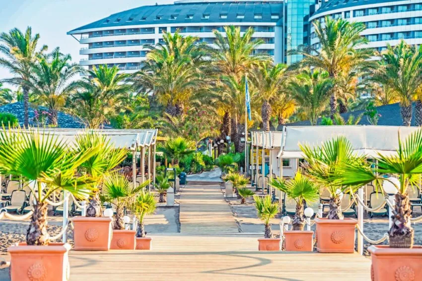 ROYAL WINGS HOTEL  5*-76