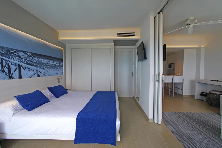 BG Tonga and Suites Tower Design Hotel 4*-7