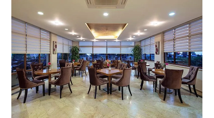CRYSTAL FLORA BEACH RESORT & SPA  5*-9
