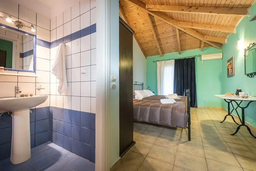 Pension Porto Tsi Ostrias 3*-20