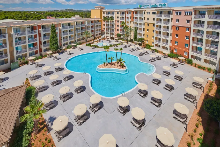 Protur Badia Park Aparthotel 4*-1