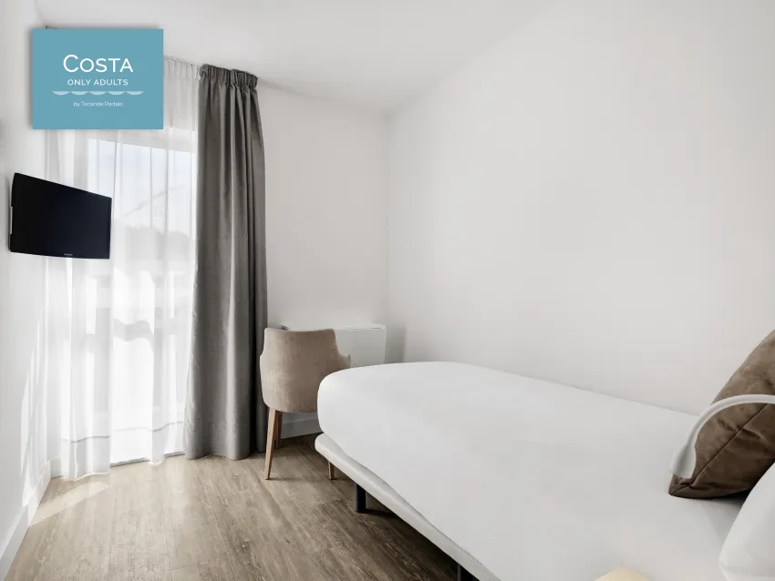 Tacande Portals 4*-51