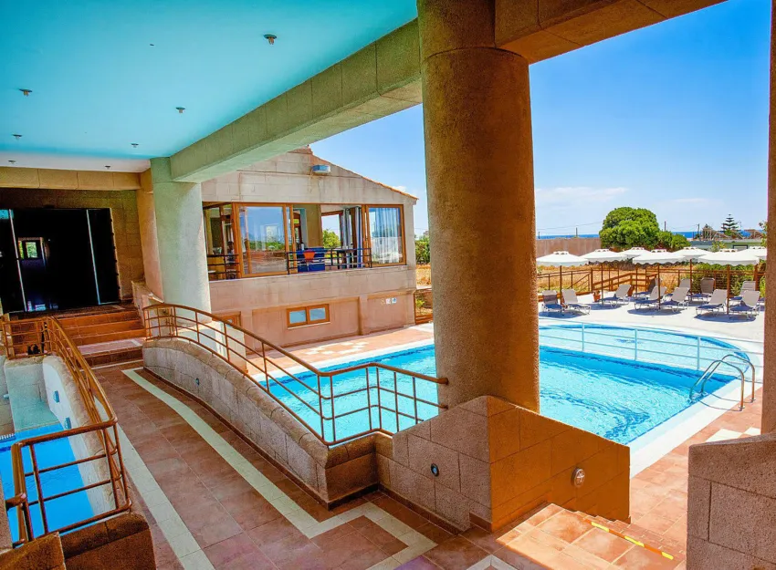 Ledras Beach Hotel 4*-18