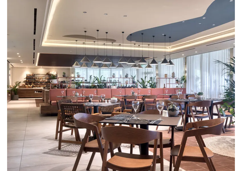 Domes Aulus Zante Autograph Collection 5*-7