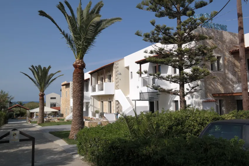 Ledra Maleme 3*-9