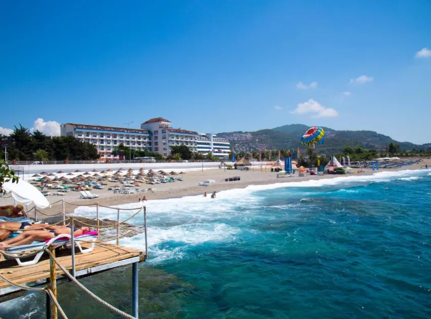FIRST CLASS HOTEL  5*-2