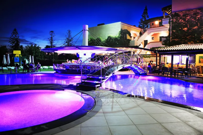 Marigianna Apartments 3*-13