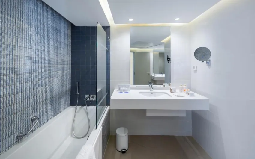 ROYAL AZUR THALASSA  5*-18