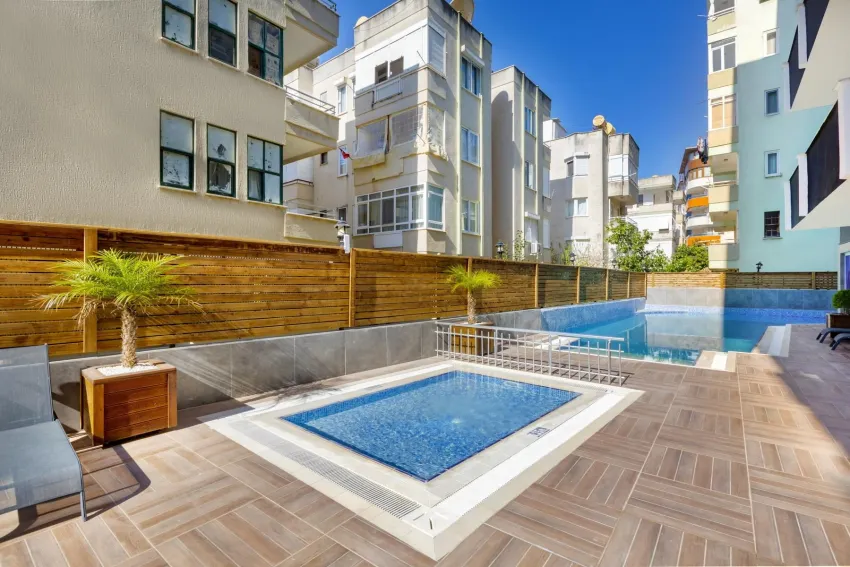 Royalisa City Apart 3*-11