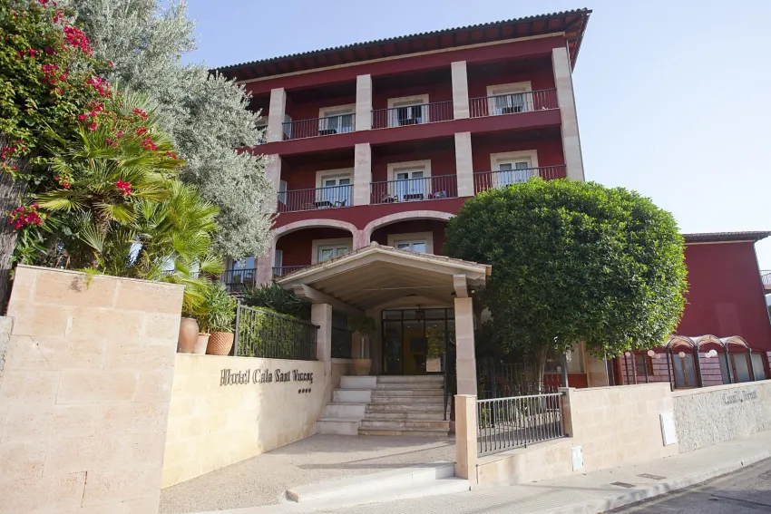 Cala Sant Vicenç Hotel 4*-4