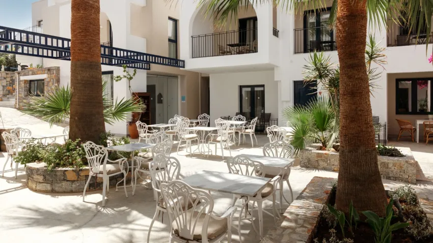 Nami Hotel & Suites 4*-9