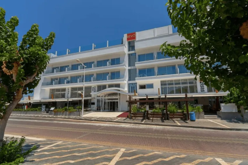 Protaras Plaza Hotel 3*-3