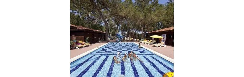 Champion Holiday Village 5*-5