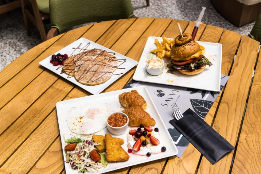 Canadian Hotel 3*-71