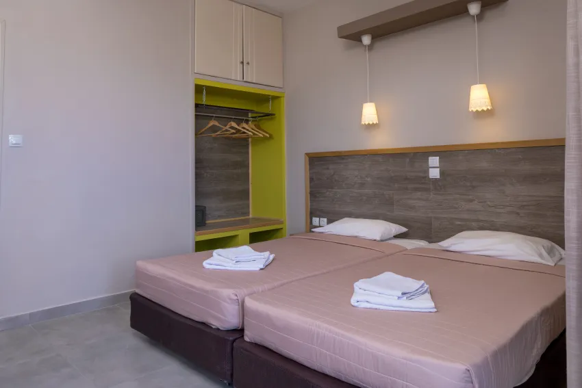 Nireas Hotel 2*-3