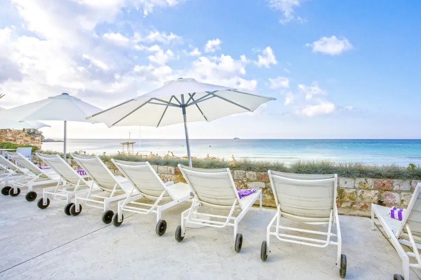 Marivent Be Live Adults Only 4*-8