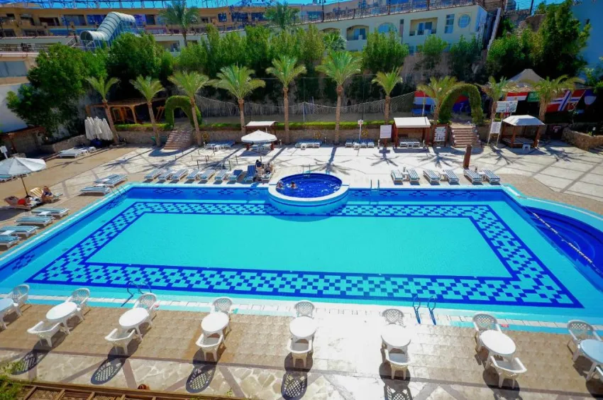 FALCON NAAMA STAR  3*-23