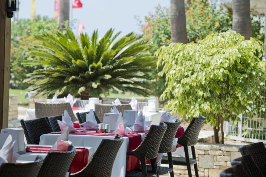 TRENDY SIDE BEACH (ADULTS ONLY 16+)  4*-7