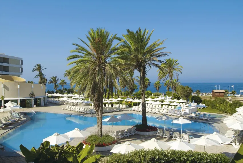 Louis Imperial Beach 4*-7