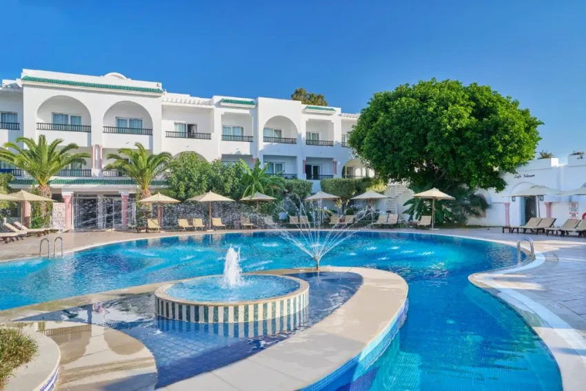 ROYAL NOZHA BEACH  4*-19