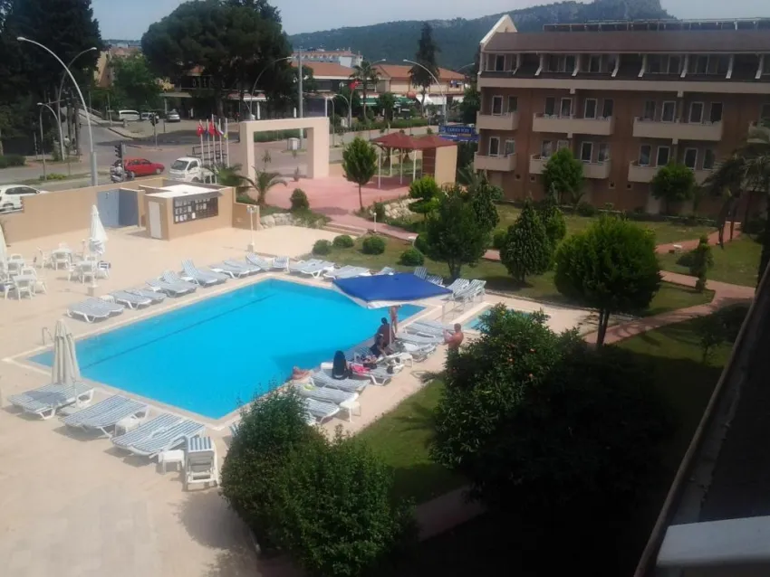 ARES DREAM HOTEL  4*-5