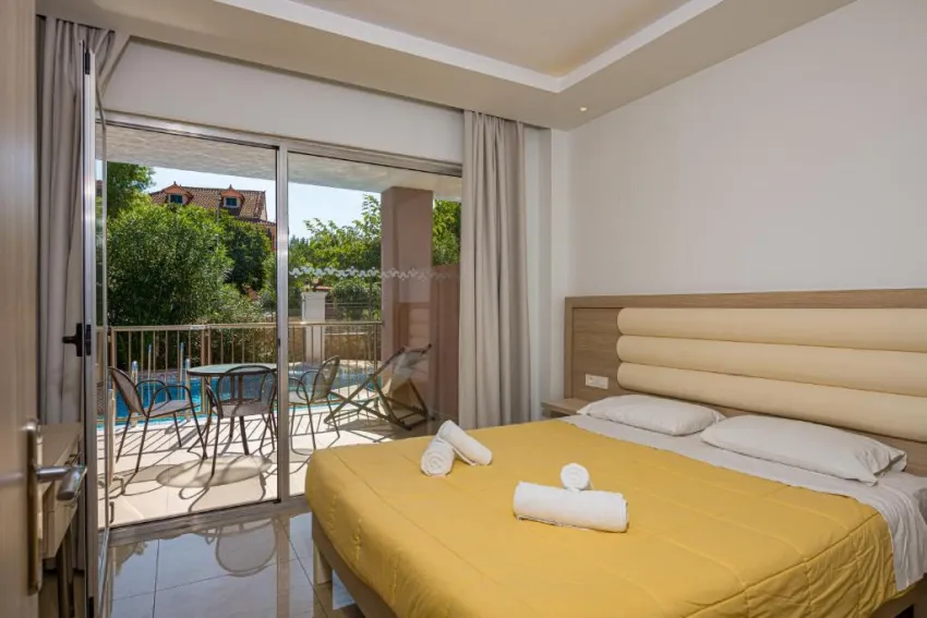 CARETTA BEACH HOTEL  4*-4