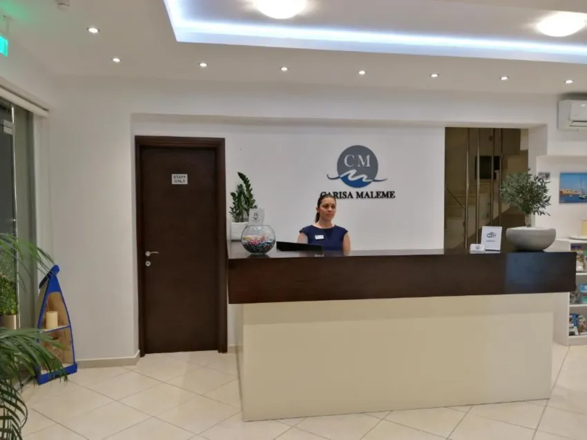 Carisa Suites And Apartments 3*-6