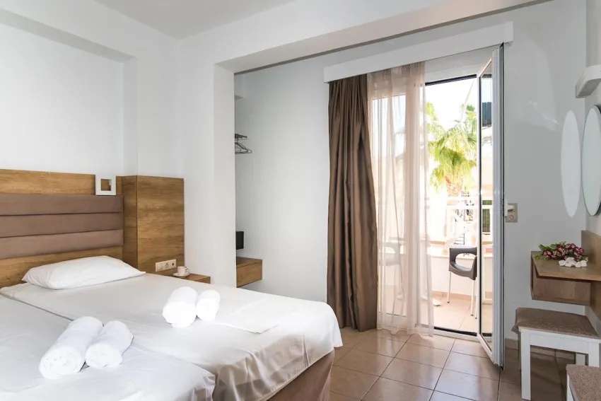 Vagelis Comfort Apartments & Studios 2*-14