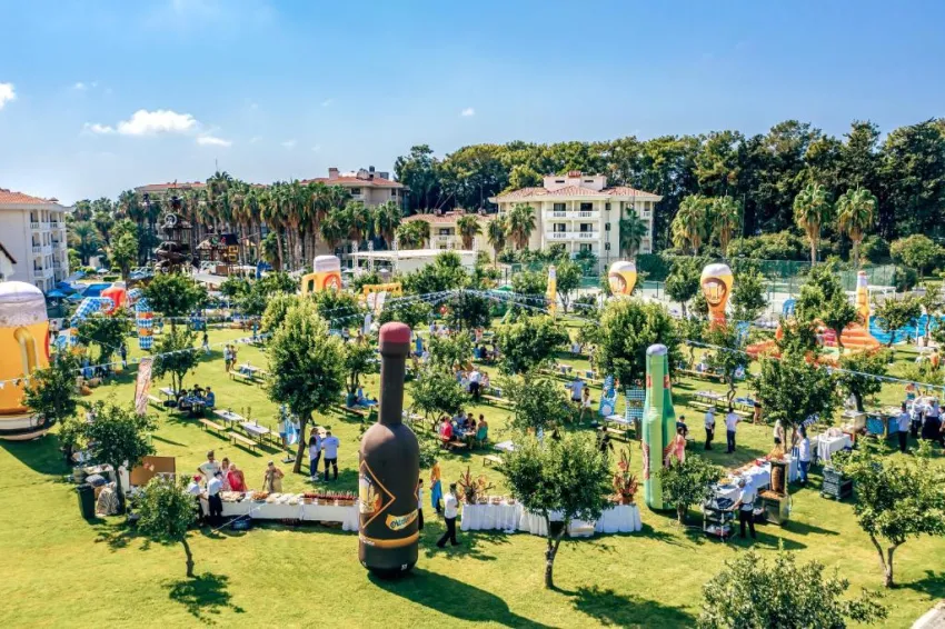 UTOPIA RESORT & RESIDENCE  5*-50