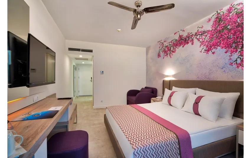 Pirates Beach Club 5*-4