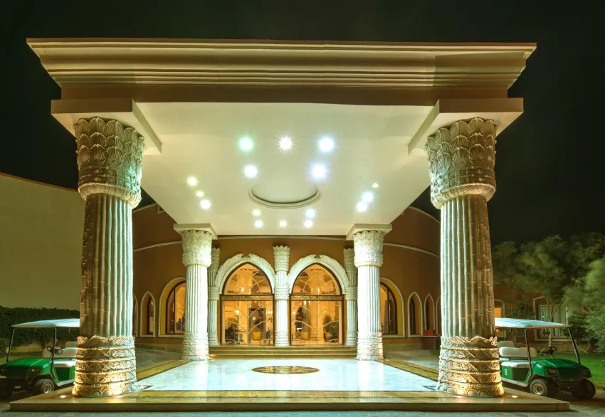 Caribbean World Resort 5*-8