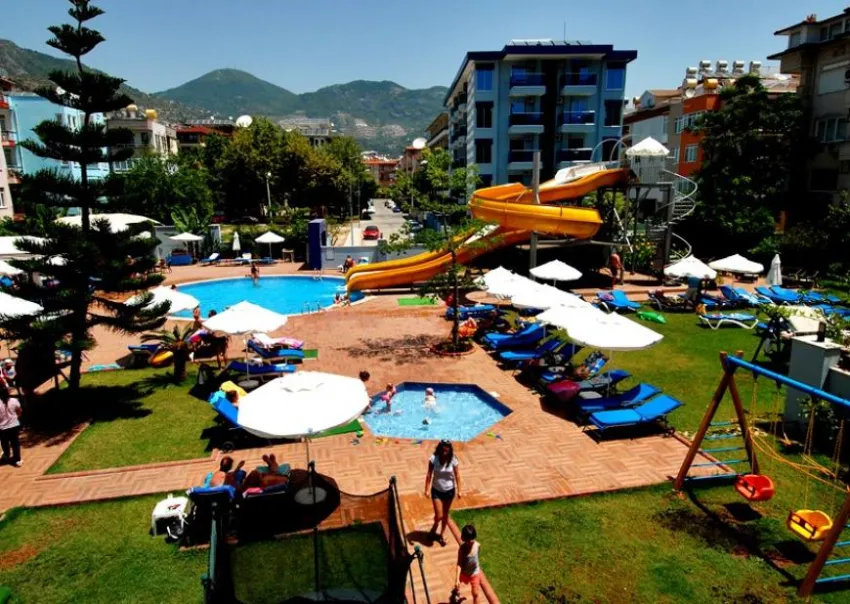 Grand Zaman Garden & Annex Hotel 4*-4
