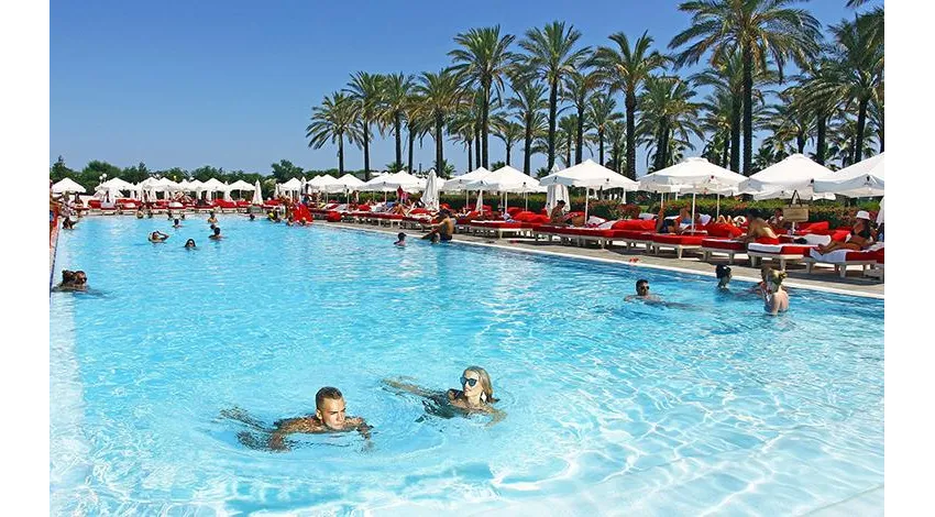 ADAM & EVE (ADULTS ONLY 16+)  5*-4