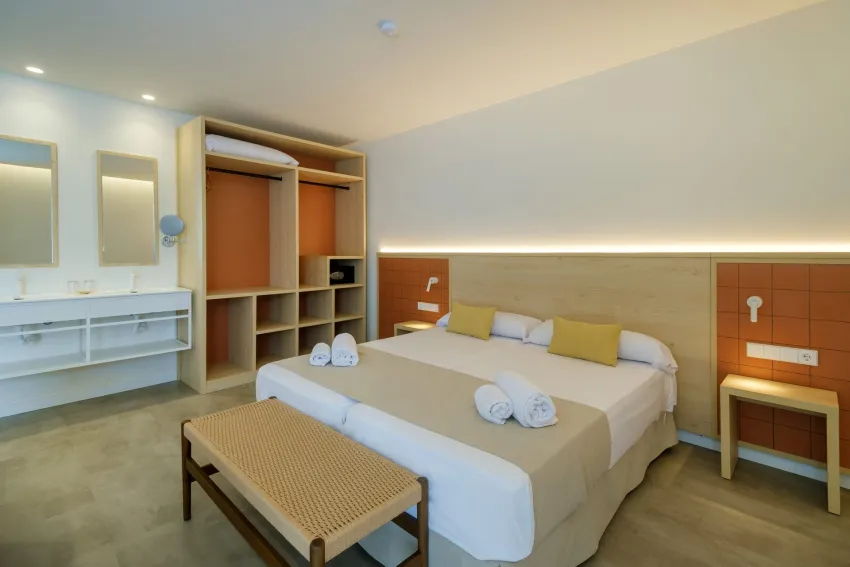 Cabot Cala Ferrera 4*-19