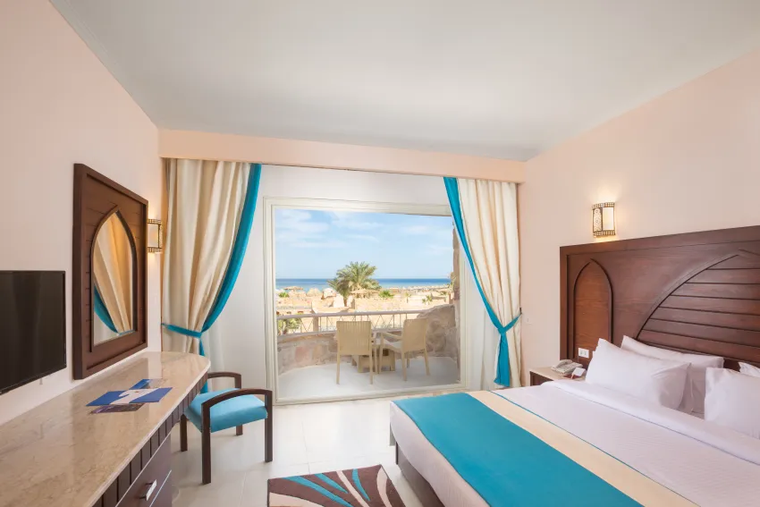Utopia Beach Club 4*-56